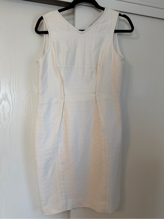 Valentino Dresses & Skirts - Valentino Cream Textured Sleeveless Midi Dress